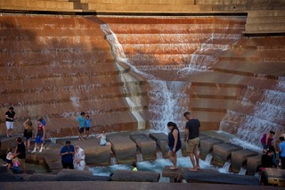 Filename=DSC_2562.jpg
Filesize=15417KiB
Dimensions=7360x4912
Date added=Sep 27, 2019 DSC_2562.jpg