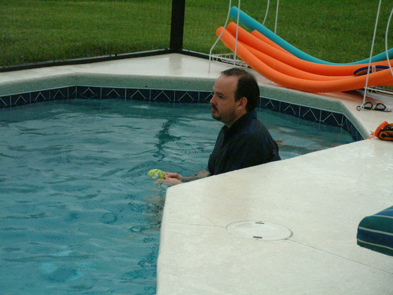 pool_8-9-03-_008.jpg