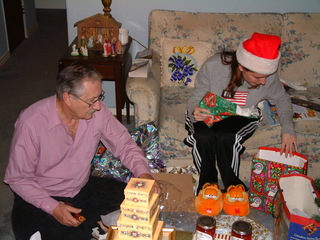 Filename=Christmas_2003_025.jpg
Filesize=1267KiB
Dimensions=2048x1536
Date added=Sep 28, 2019 Christmas_2003_025.jpg