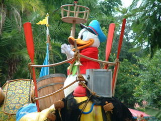Disney062303_020.jpg