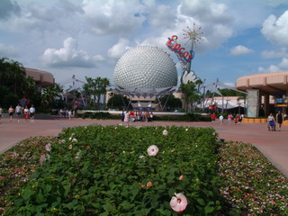 EPCOT_9-22-03_046.jpg