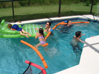 Filename=pool_9-1-03-_015.jpg
Filesize=1282KiB
Dimensions=2048x1536
Date added=Sep 28, 2019 pool_9-1-03-_015.jpg