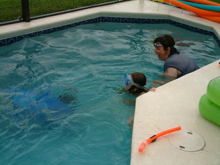 Filename=pool_9-1-03-_053.jpg
Filesize=1227KiB
Dimensions=2048x1536
Date added=Sep 28, 2019 pool_9-1-03-_053.jpg